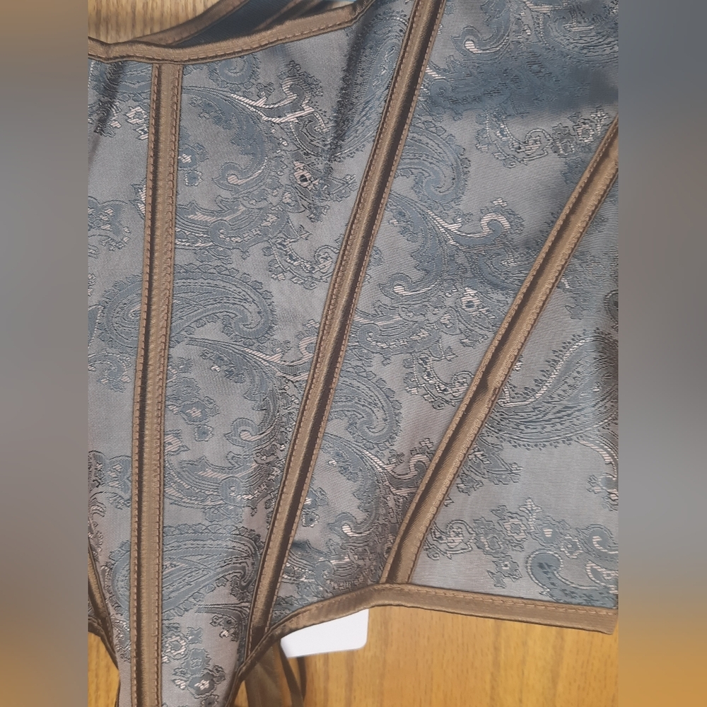 Brown Paisley Halter Corset Top - Picture 3 of 4